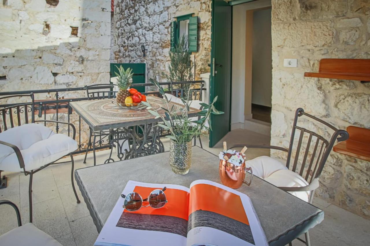 Theatre Luxury Rooms Split Exterior foto